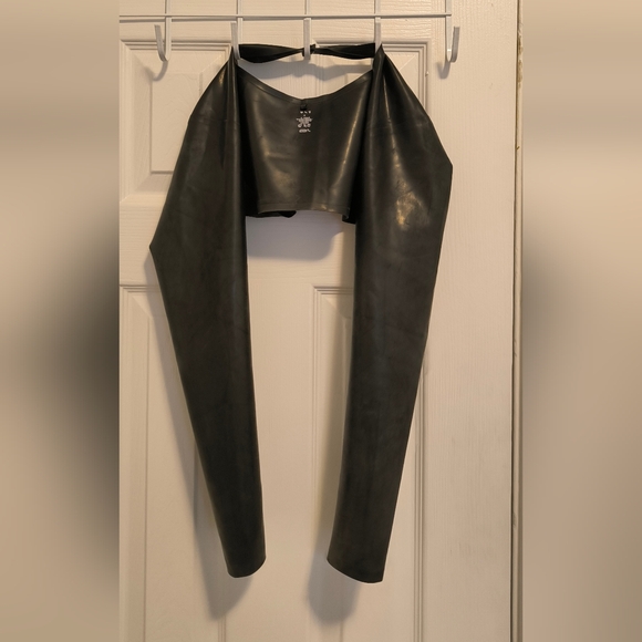 Miaou latex bolero / sleeves - Picture 2 of 3